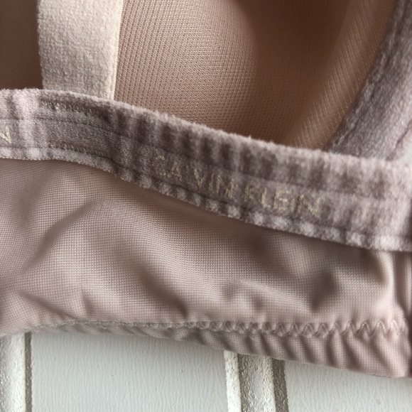 Calvin Klein nude underwire bra style QF1839 size 36C - Picture 4 of 6